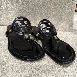 Tory Burch sandals. Black Cutout Women's Sandals Size 7.5